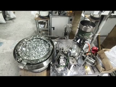 Toon je hoe je het sluiten van de stropdas van het draadloos staal te maken