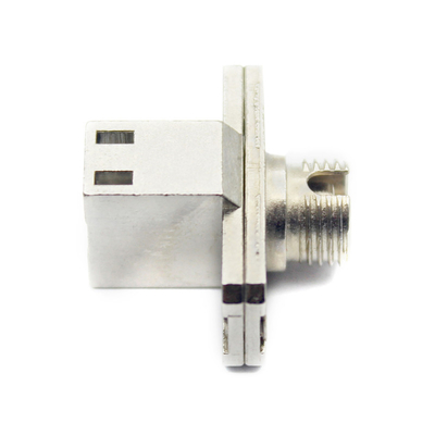 FTTH-apparatuur Metalen behuizing LC UPC naar FC UPC Glasvezel Simplex Adapter met flenster