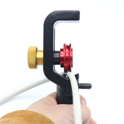 FTTH-kabelstripper met een gewicht van 271 g en een gepantserde glasvezelkabel 8-28,6 mm O.D.