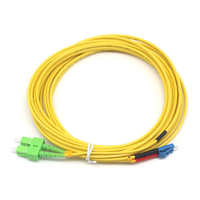 SC APC naar LC UPC SM Duplex Fiber Optic Patch Cord voor netwerkoplossingen met hoge prestaties