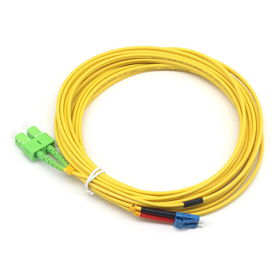 SC APC naar LC UPC SM Duplex Fiber Optic Patch Cord voor netwerkoplossingen met hoge prestaties