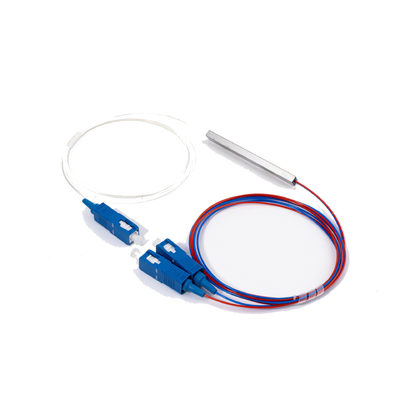 Op maat gemaakte 1*2 SC UPC Mini Type Fiber Optic PLC Splitter met G657A Fiber 0.9mm