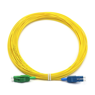Versatile glasvezel patch cord LC APC naar LC UPC SM Uniboot G652D voor hoge snelheid data-overdracht