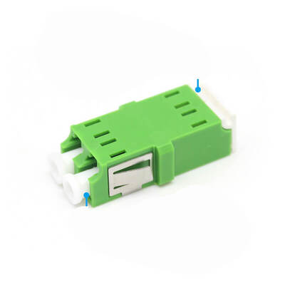 Groene SM LC/APC Duplex-vezeloptische adapter met binnenluchter 0,2 dB invoegverlies en 500 cyclusduur